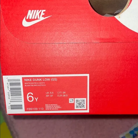Nike big kids Purple and White dunks