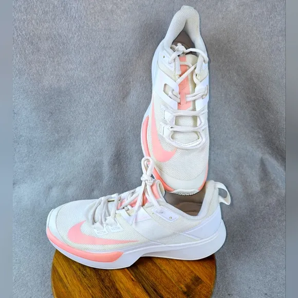 Nike Court Vapor Lite Tennis Shoes, Size 8.5 W