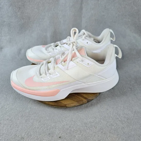 Nike Court Vapor Lite Tennis Shoes, Size 8.5 W