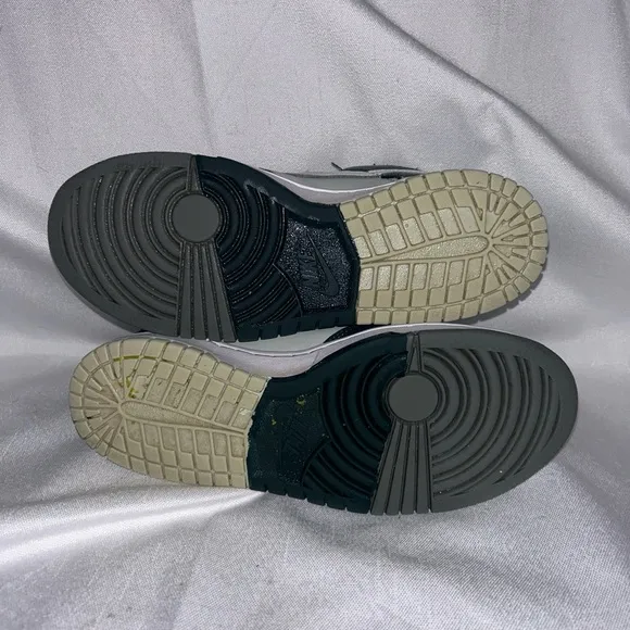 Nike Dunk Low Split Deep Jungle Boys Size 6Y  Women 8 Athletic Shoes Sneakers