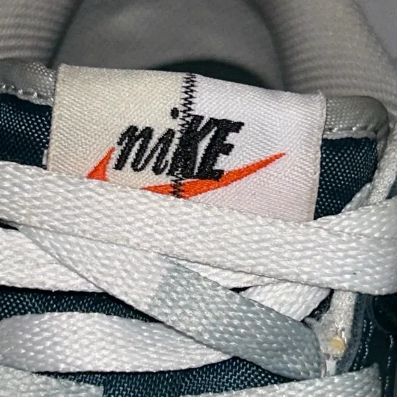 Nike Dunk Low Split Deep Jungle Boys Size 6Y  Women 8 Athletic Shoes Sneakers