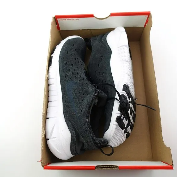 Nike Free Run Trail Running Shoes Black Anthracite White CW5814-001 Mens Size 11