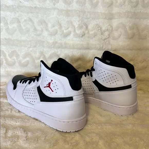 Nike Jordan Access White and Black Sneakers Size 9.5