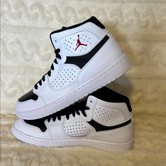 Nike Jordan Access White and Black Sneakers Size 9.5