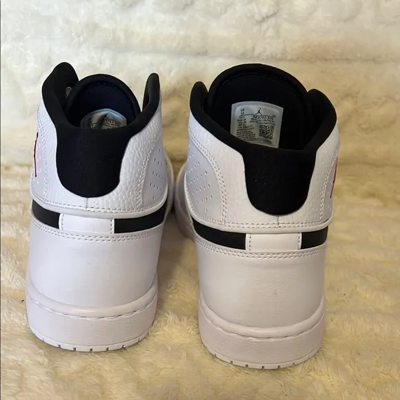 Nike Jordan Access White and Black Sneakers Size 9.5