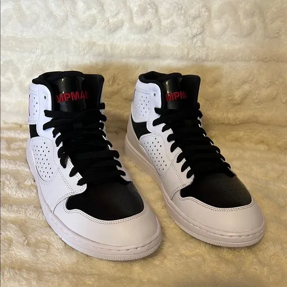 Nike Jordan Access White and Black Sneakers Size 9.5