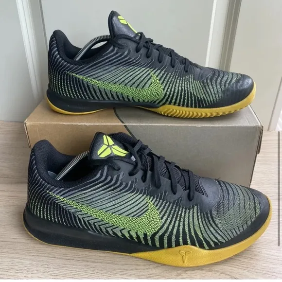 NIKE KB 2016 Kobe Basketball MENTALITY II Shoes VOLT/BLACK - MEN  10