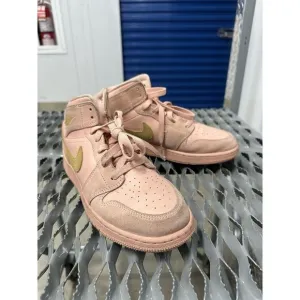 Nike Kids Air Jordan 1 Mid BQ6931-600 Coral Sneaker Shoes Size 6.5 Women's‎ 7.5