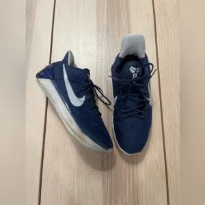 Nike Kobe AD GS “Midnight Navy” Basketball Shoes 869987-406 Size 5.5Y‎