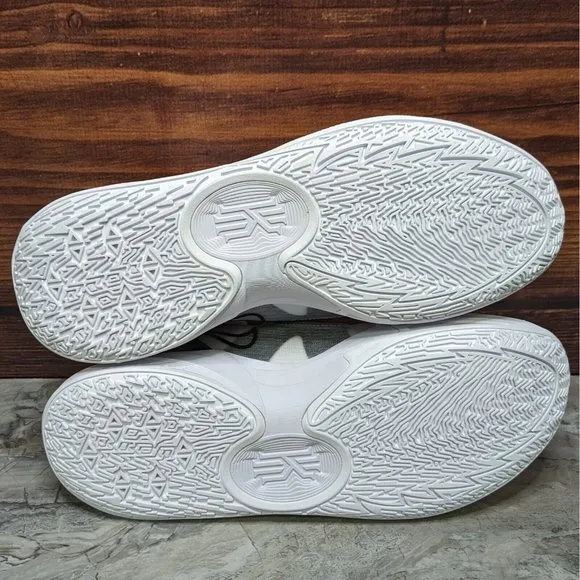Nike Kyrie Low 5 Men's 11.5 White Black Wolf Grey Basketball shoes DJ6012-102