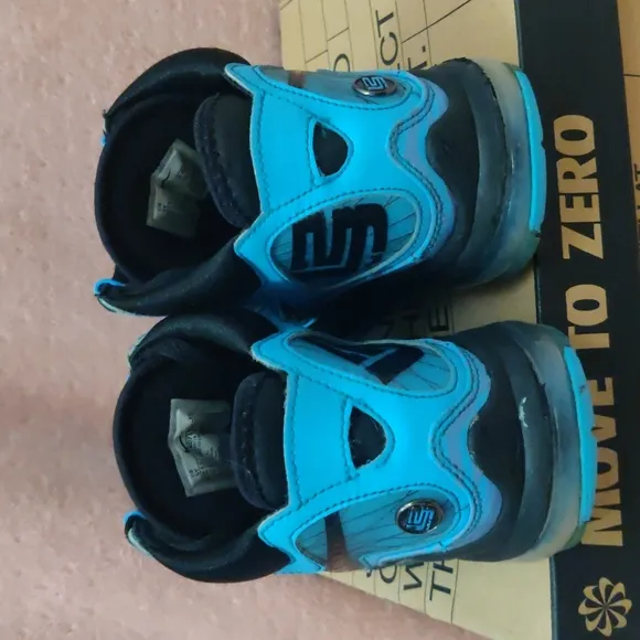 Nike LeBron 7 LLv. QS  All Star shoes size U S 5Y