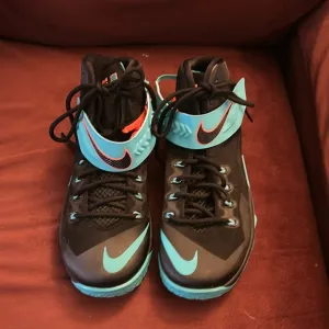 Nike Lebron Zoom 2014 Basketball Shoes Size 11.5 Black Blue New Without Box
