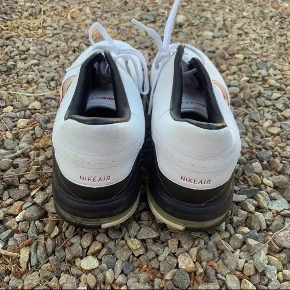 Nike Luxurious Leather Golf Shoes - 13