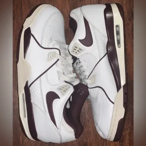 Nike Mens Air Flight 89