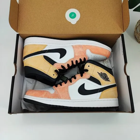Nike Men's Air Jordan 1 Mid Flight Club Magic Ember Sundial Shoes Size 12