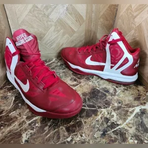 Nike men's Air Max Hyperaggressor red basketball shoes size 10.   282