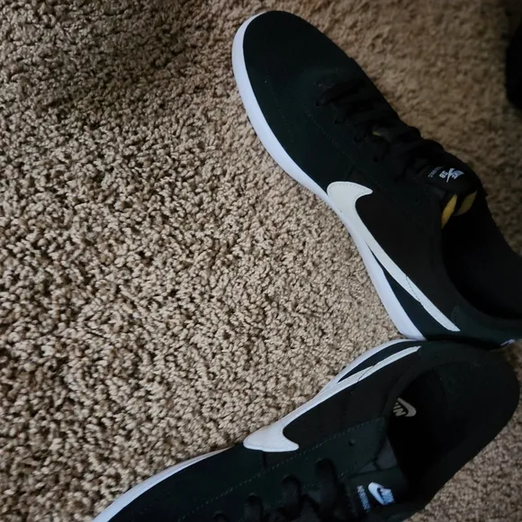 Nike Men's SB Heritage Vulc Shoes Black White Size 11 New
