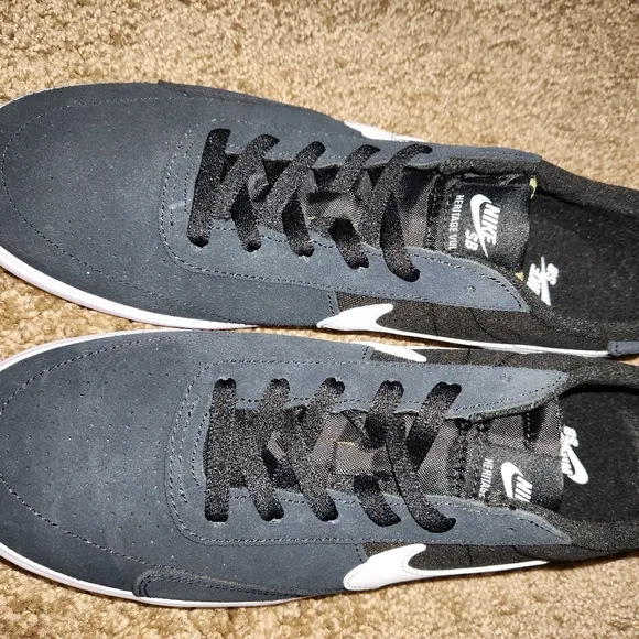 Nike Men's SB Heritage Vulc Shoes Black White Size 11 New