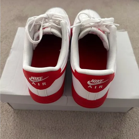 Nike Men's White and Red Sneakers