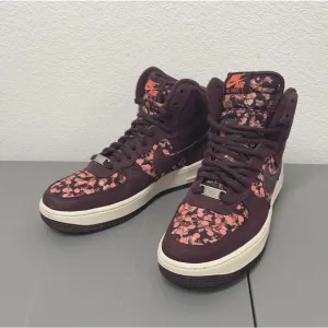 Nike Nike Air Force 1 Liberty High Women 7.5 706653-600 Deep Burgundy Polka Dot