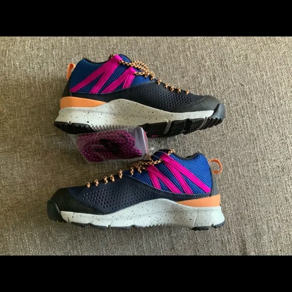 Nike Okwahn II ACG Obsidian Fuel Trail Pink Men’s Size 4.5, Women’s Size 6 NEW