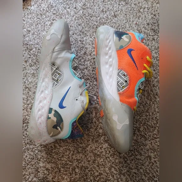 Nike Paul George 6 What The Colorful Sneakers, Size 9