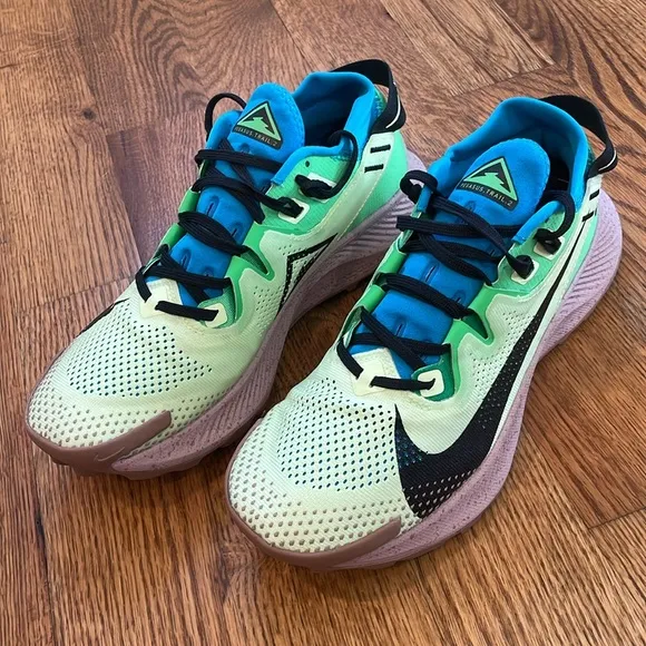 Nike Pegasus Trail 2, Men's Trail Running Shoes. Size 8. Like New Condition.