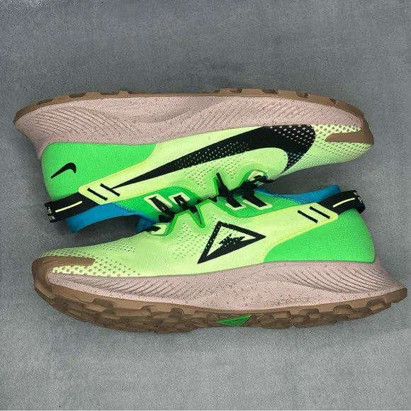 🔥🔥🔥Nike Pegasus Trail 2 Sneakers Size: 10.5🔥🔥🔥