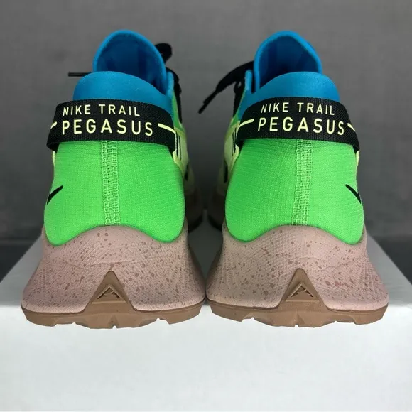 🔥🔥🔥Nike Pegasus Trail 2 Sneakers Size: 10.5🔥🔥🔥