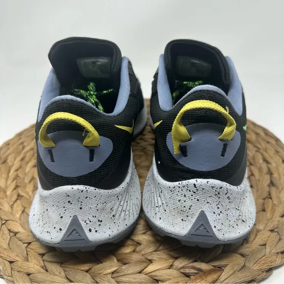 Nike Pegasus Trail 3 Running Shoes Black Green Strike Size 11 Men's