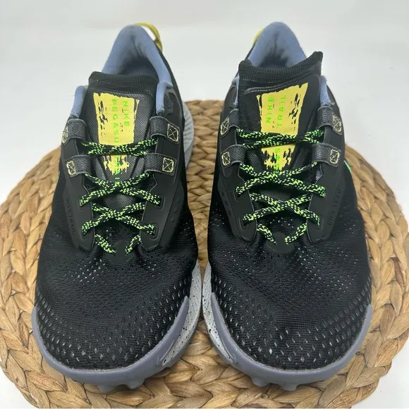 Nike Pegasus Trail 3 Running Shoes Black Green Strike Size 11 Men's