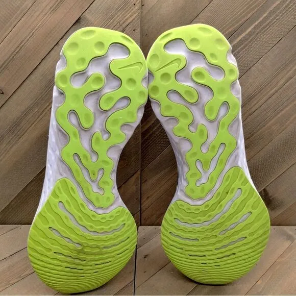 Nike React Flyknit Run Daisy Running Sneakers Mens Size 10.5 Grey Yellow‎ Black