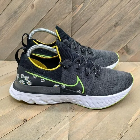 Nike React Flyknit Run Daisy Running Sneakers Mens Size 10.5 Grey Yellow‎ Black