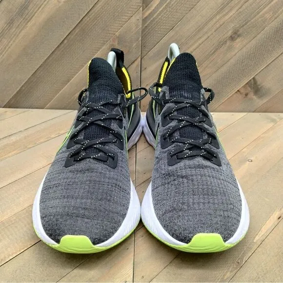 Nike React Flyknit Run Daisy Running Sneakers Mens Size 10.5 Grey Yellow‎ Black