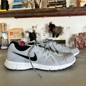 Nike Revolution 2 Men's Running Sneakers Shoes