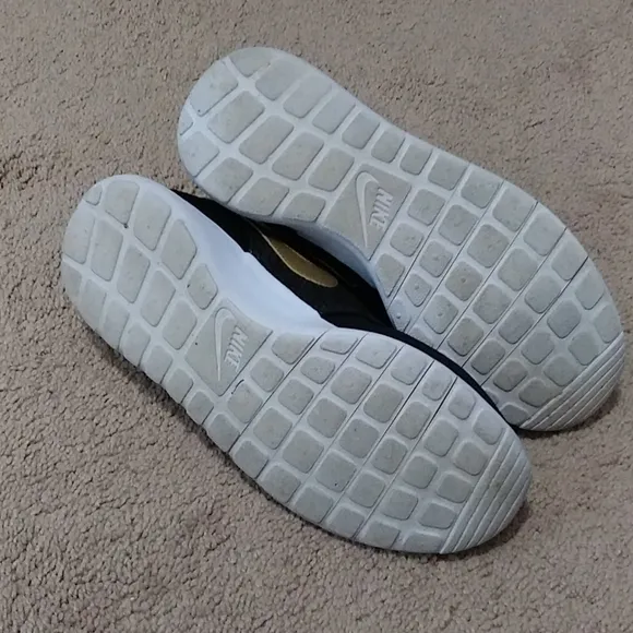 NIKE Roshe One Print (GS) Big Kid's Shoes
