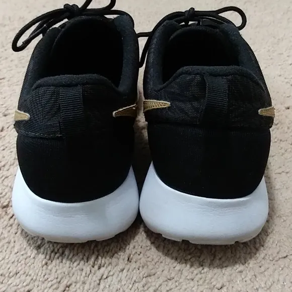 NIKE Roshe One Print (GS) Big Kid's Shoes
