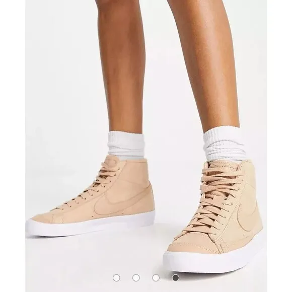 Nike Women's Blazer Mid Premium Casual Shoes in Beige/Vachetta Tan Size …