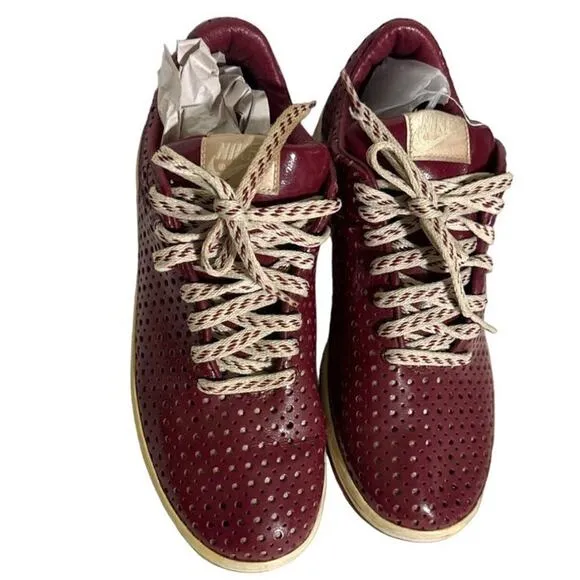 Nike Womens Dunk Low Supreme Perforated Estadio 9.5