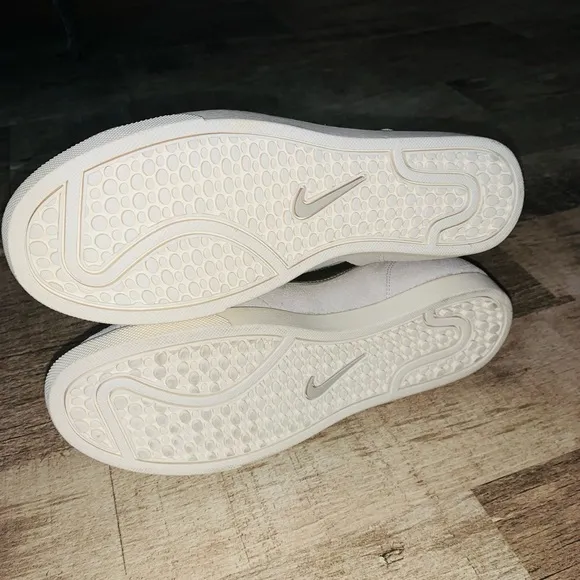 Nike Women's Racquette Mid Leather Ltr Birch Gray Gold High-Top Sneakers Size 8