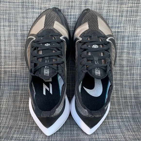 Nike Zoom Gravity 'Black Wolf' Running Shoes BQ3203-002 Women’s size 6