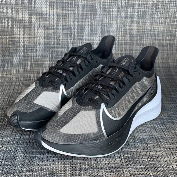 Nike Zoom Gravity 'Black Wolf' Running Shoes BQ3203-002 Women’s size 6