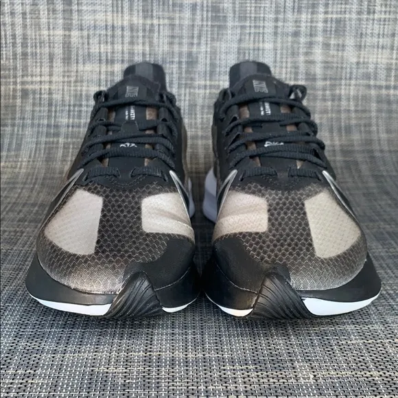 Nike Zoom Gravity 'Black Wolf' Running Shoes BQ3203-002 Women’s size 6