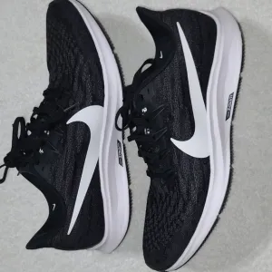 Nike Zoom Pegasus 36 Running Trail Shoes Size 10.5 Mens