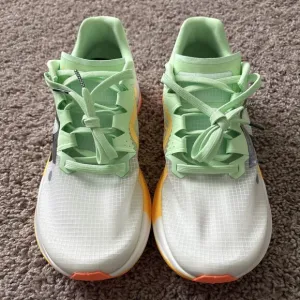 Nike ZoomX Ultrafly Trail Men's Size 10 White Green Orange Shoes DX1978-102 New