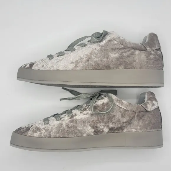 NWB Rag and Bone dove velvet shoes size 9