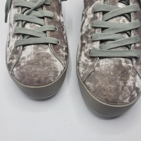 NWB Rag and Bone dove velvet shoes size 9