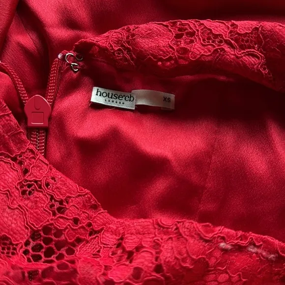 NWOT HOUSE OF CB Jennica Red Rose Satin And Lace Mini Dress sz XS