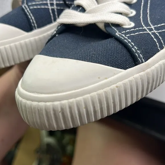NWOT Kate Spade Tommi Sneakers Shoes Blue Women’s Size 7.5