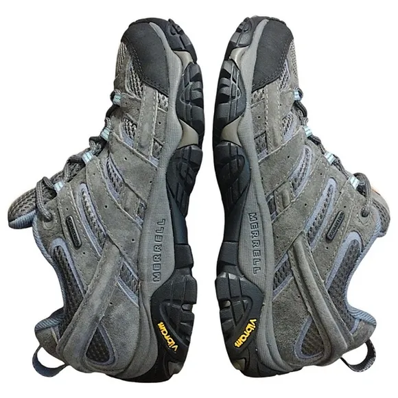 NWOT Merrell MOAB 2 Women's Waterproof Hiking Shoes In Granite Color, Size 9